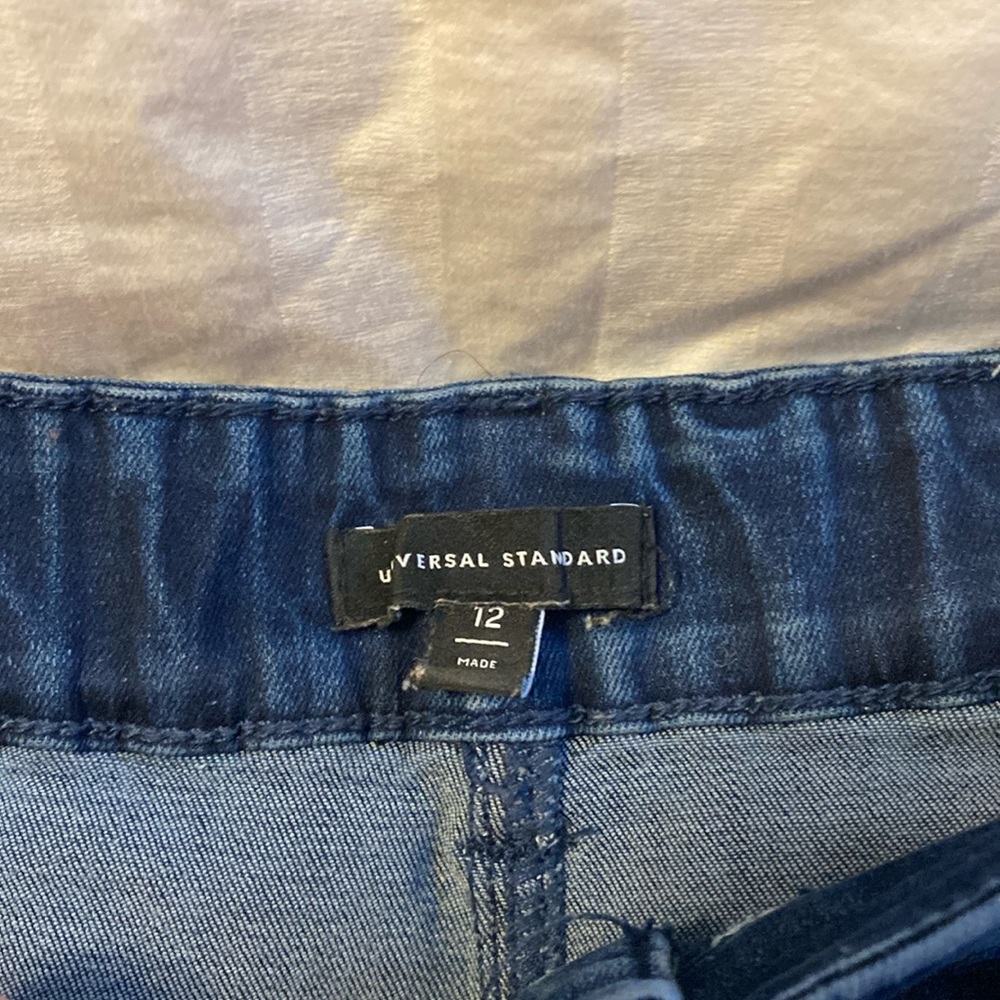 Universal standard size 12 jeans. Only worn twice!